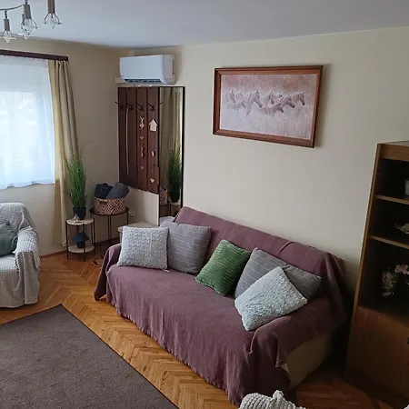 Liget Fruit Garden Family Holiday home